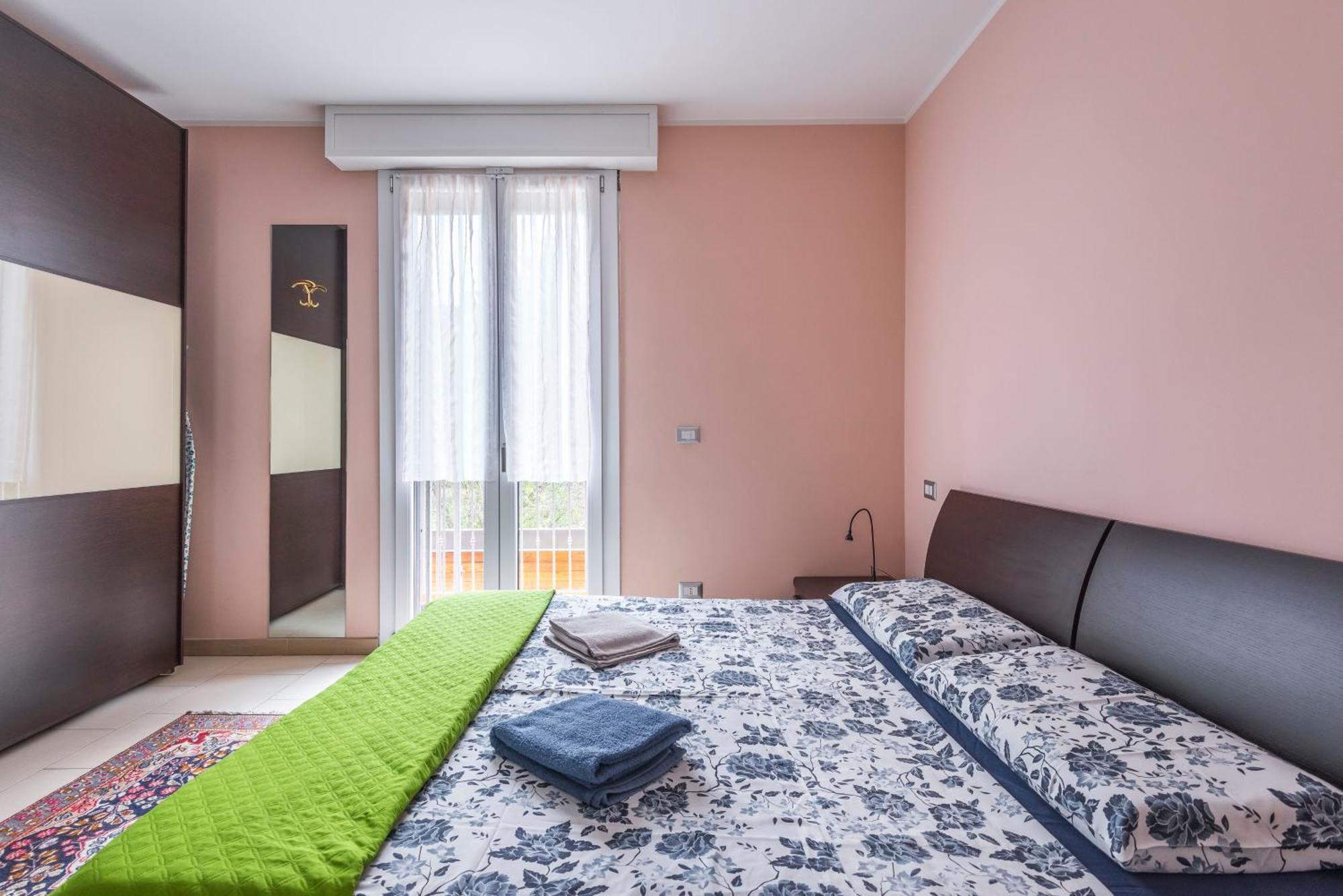 Stile E Comfort In Citta Con Wi-Fi Appartement Carpi Buitenkant foto